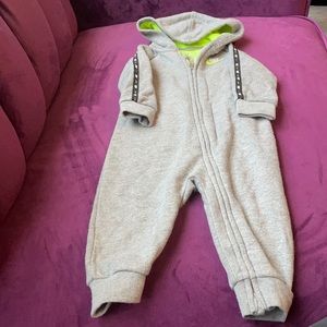 Nike Toddler 9-Month Hoodie Onesie (Gently Worn - No stains or marks)